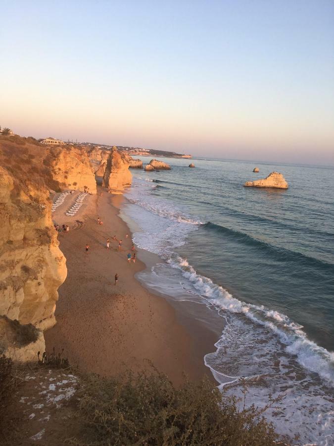 Beach Front At Praia Da Rocha Portimao Exterior photo